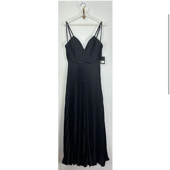 Stunning black Mac Duggal jumpsuit size 6 NWT🩷🖤🔥🔥🔥 - Picture 4 of 10